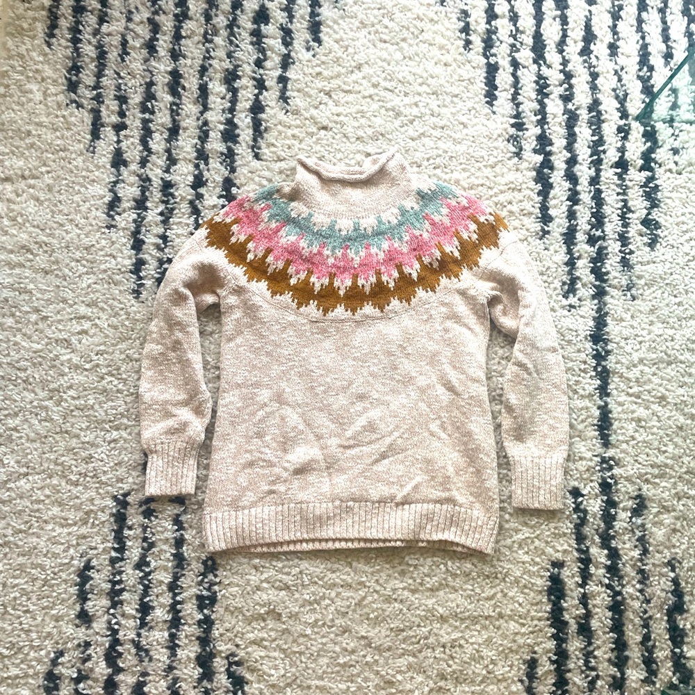 NWOT L.L. Bean Pullover (size M)